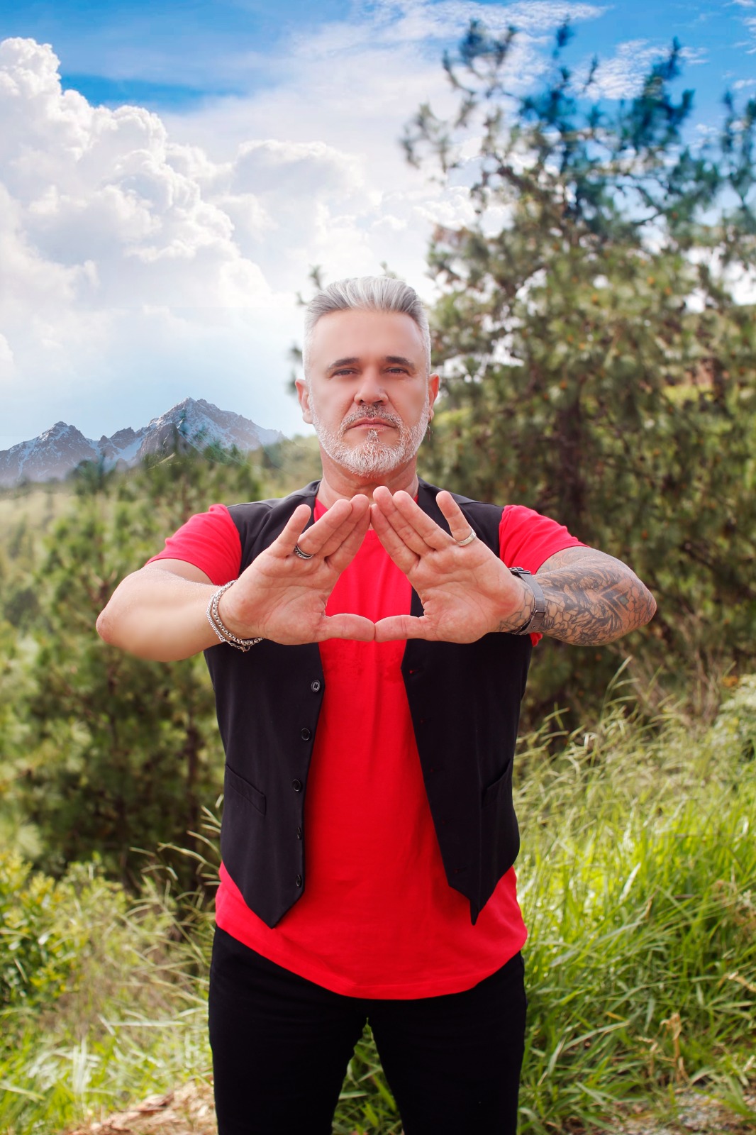 Ângelo Moura Oficial